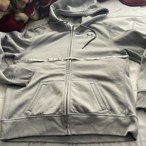 Under armour sweater. Womens xl. Storm. Water resistant. Used twice.